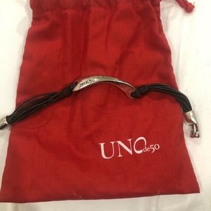 NEVER WORN Uno de 50 Bracelet